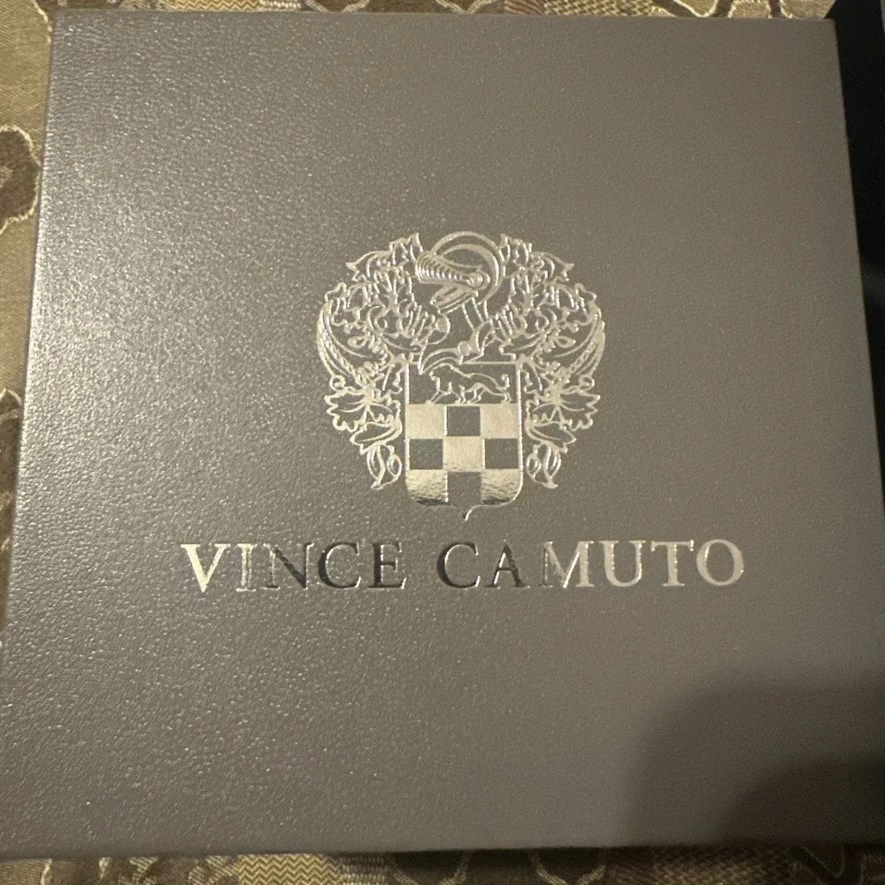 Vince Camuto Quartz Ladies Watch. New Open Box. Stainless Steel. with case
